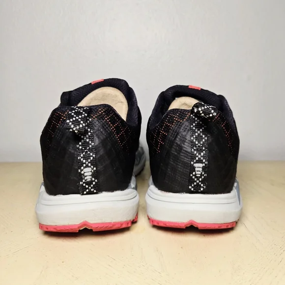 Brooks Caldera Womens Size 8 Trail Running Shoe Black Pink - Picture 4 of 8